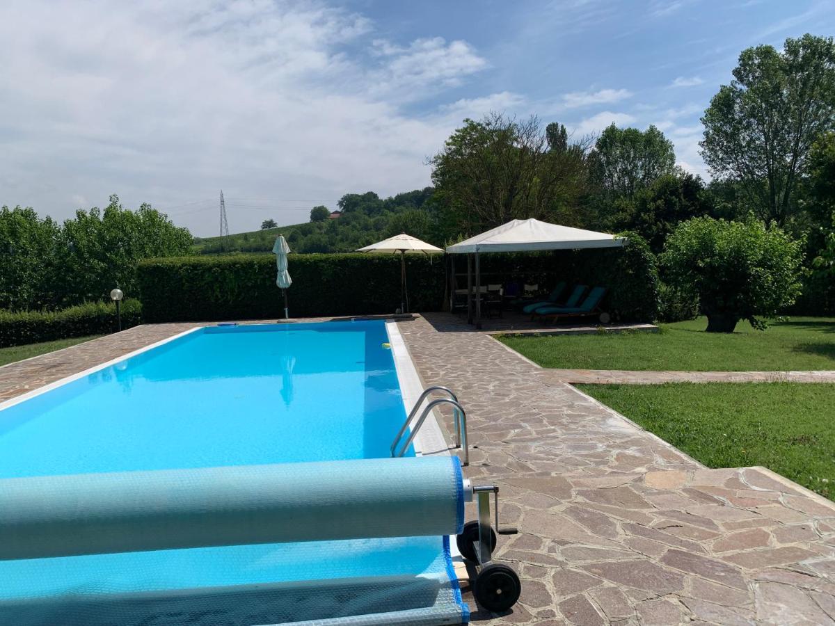 Apart-Agriturismo "La Colomba" Nizza Monferrato Dış mekan fotoğraf
